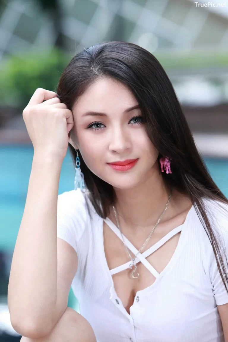 Kaohsiung (Taiwan) beautiful woman or selebgram